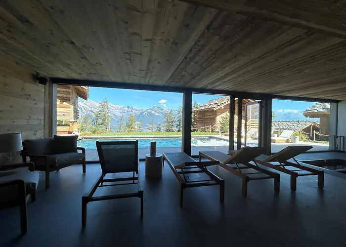 فندق Mad Retreat