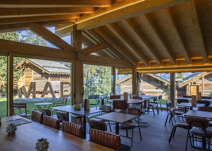 Mad Retreat نينداز