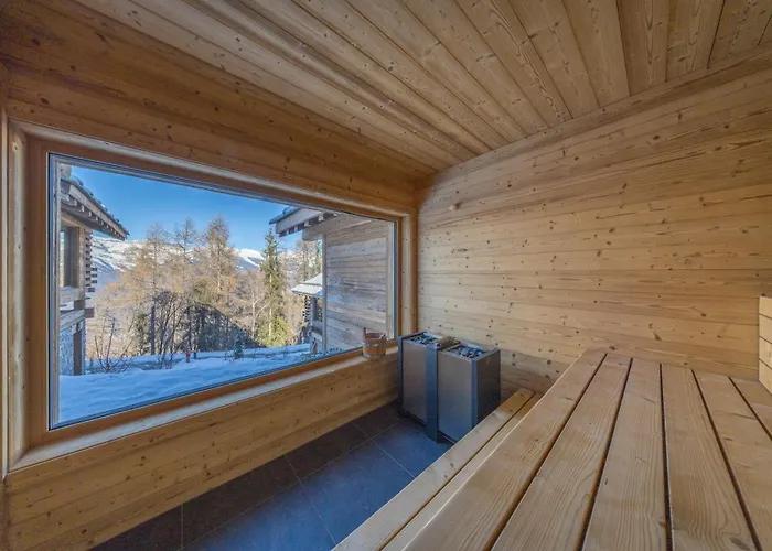 Mad Retreat فندق *