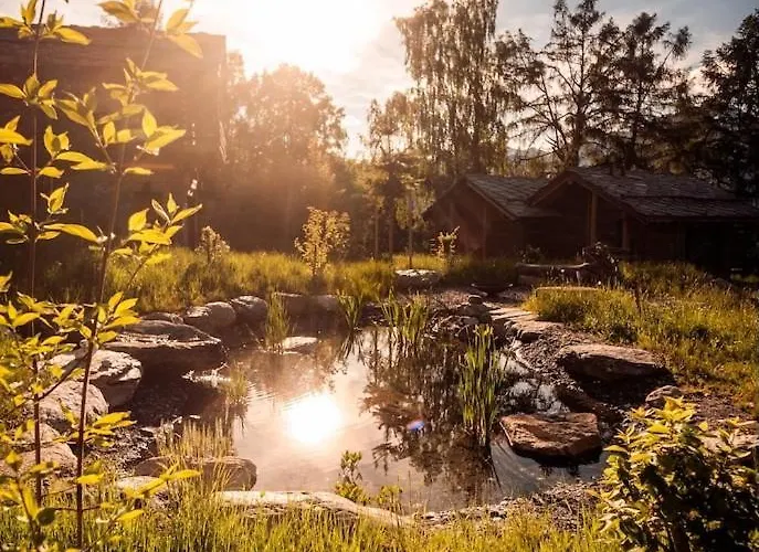 فندق Mad Retreat *