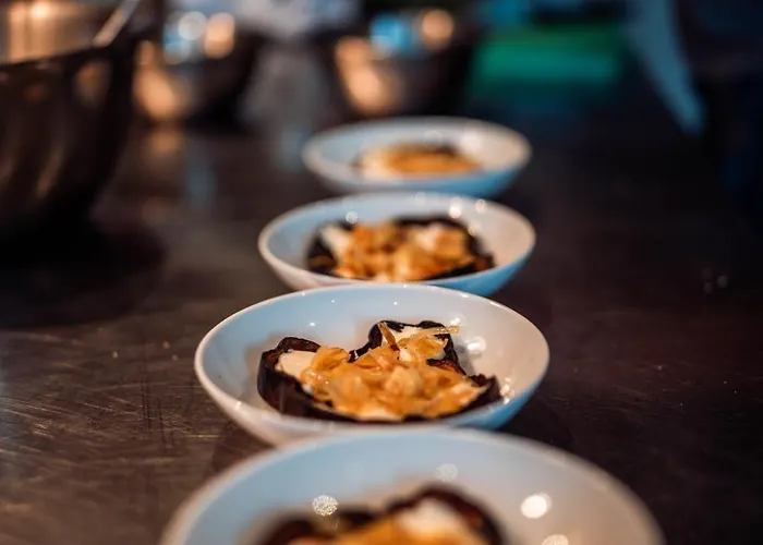 Mad Retreat فندق *