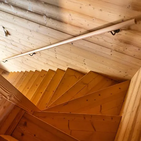 Mad Retreat 호텔 넨다즈