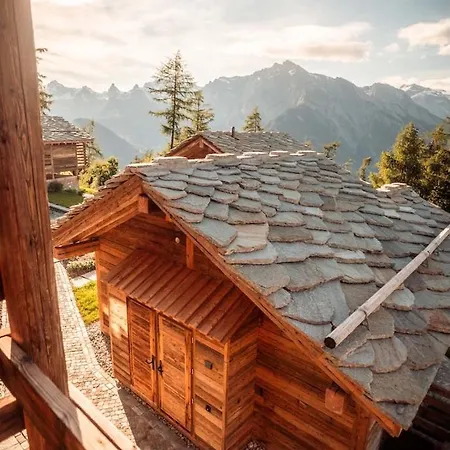 Hotel Mad Retreat