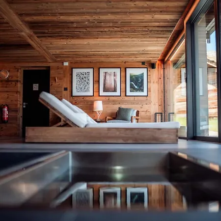 Mad Retreat 넨다즈