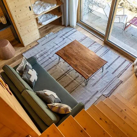 Mad Retreat 호텔 넨다즈